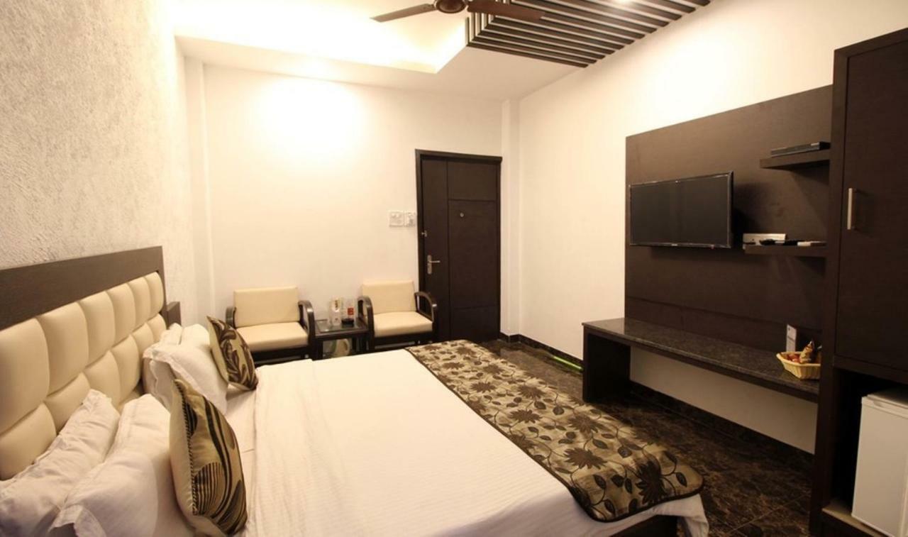 Arihant Inn-Near Blk Hospital Neu-Delhi Exterior foto